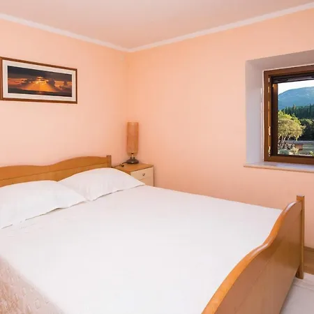 Stanka Villa Ston